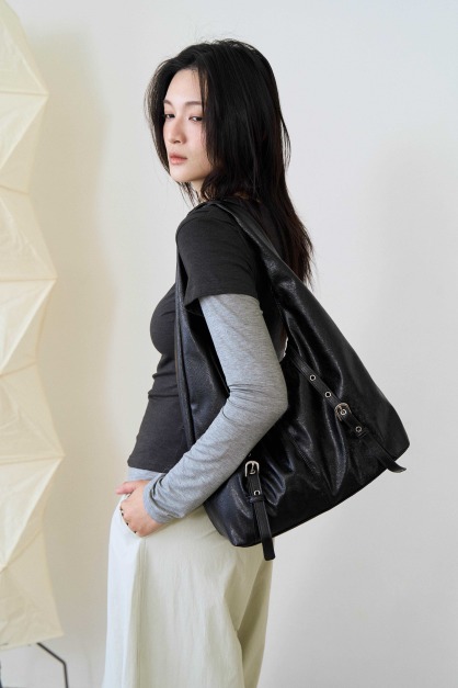 雙釦環軟皮單肩包