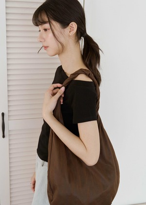 暈染刷紋扭轉單肩包