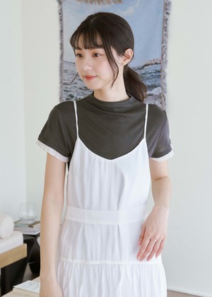 百褶拼接微領柔膚上衣