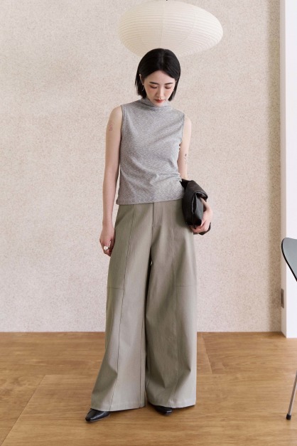 俐落挺版細紋繭型褲