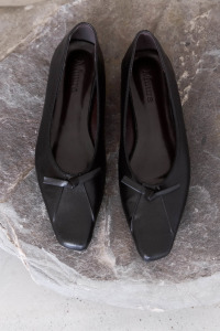 單結斜車線平底鞋