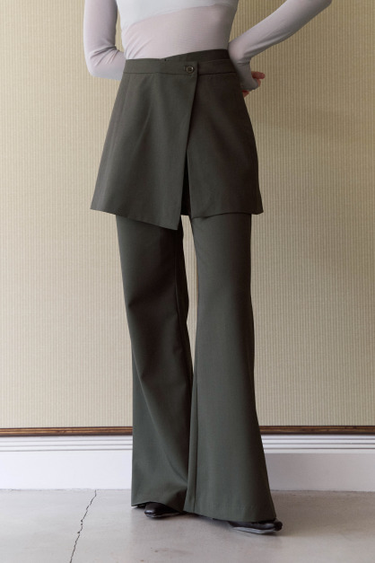 單釦開衩裙片西裝褲