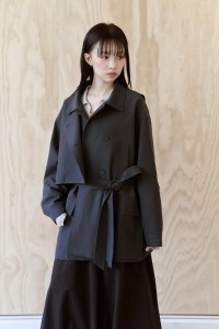 單片側直釦中長版風衣