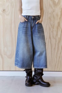破損寬鬆八分丹寧褲