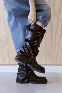 (預)皺摺側釦環厚底圓頭靴