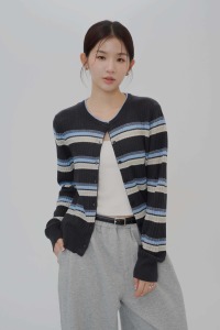 (預)配色條紋排釦針織衣