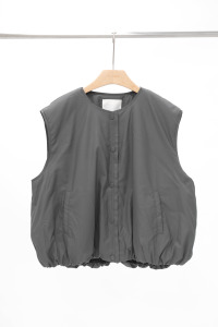 磁吸釦抓摺皮革背心