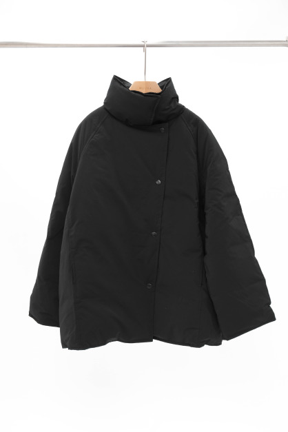 90%羽絨斜釦磁吸領外套