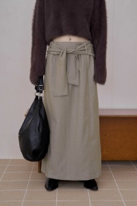 寬綁結挺版直筒裙