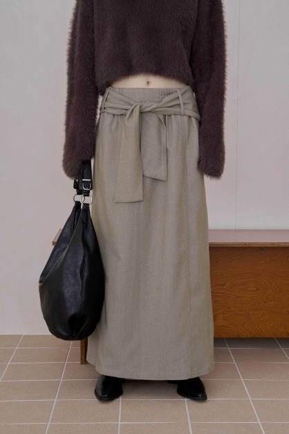 寬綁結挺版直筒裙