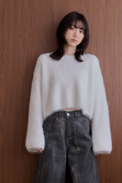 貂毛絨感短版毛衣