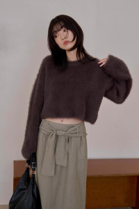 (預)貂毛絨感短版毛衣