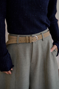 銀釦麂皮寬皮帶