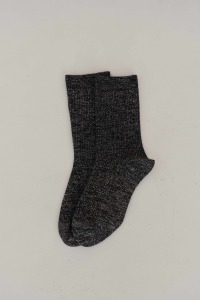 閃閃銀絲坑紋中筒襪