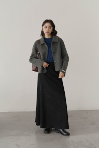 弧口袋羊毛短大衣