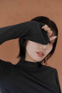 磨毛下圓弧立領上衣