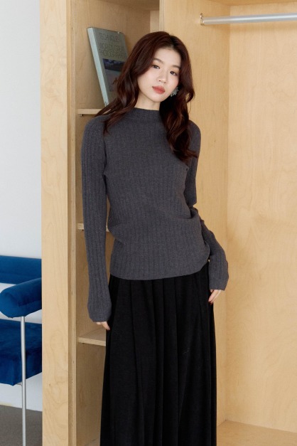 細織直紋微領針織衣