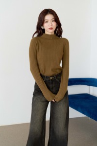 細織直紋微領針織衣