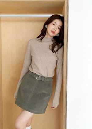 細織直紋微領針織衣