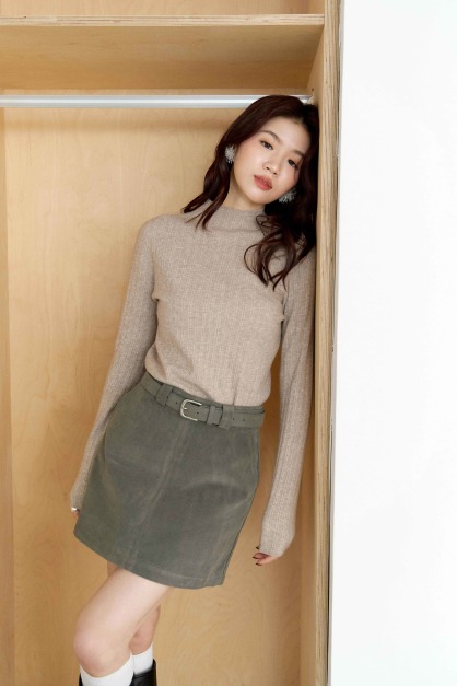 細織直紋微領針織衣