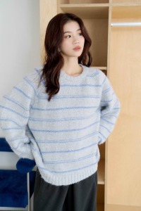 配色間隔條圓領毛衣