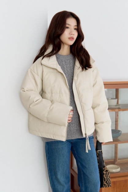 霧光皮革壓線立領外套