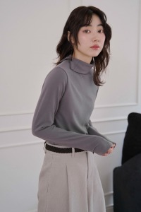 開衩翻領柔棉長袖上衣