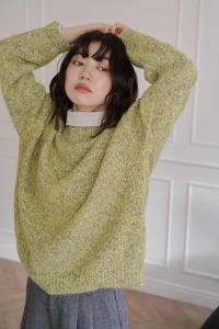 (預)棉花糖混色圓領毛衣