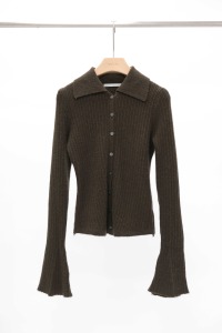 坑紋排釦翻領針織衣