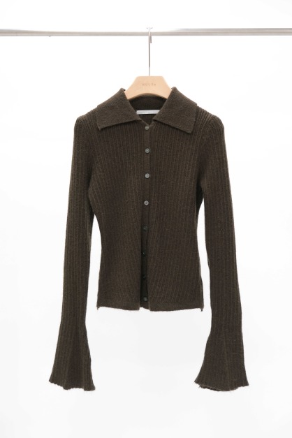 坑紋排釦翻領針織衣