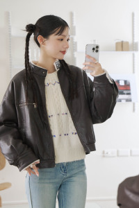 內刷絨立領皮革夾克