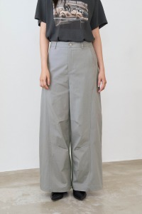 褲管打褶弧線工裝褲