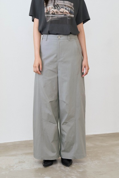 褲管打褶弧線工裝褲