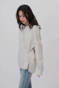 交疊斜釦開襟襯衫