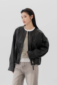 鉚丁抓摺無領皮革外套