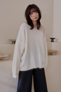 (預)單邊透肌造型寬鬆毛衣