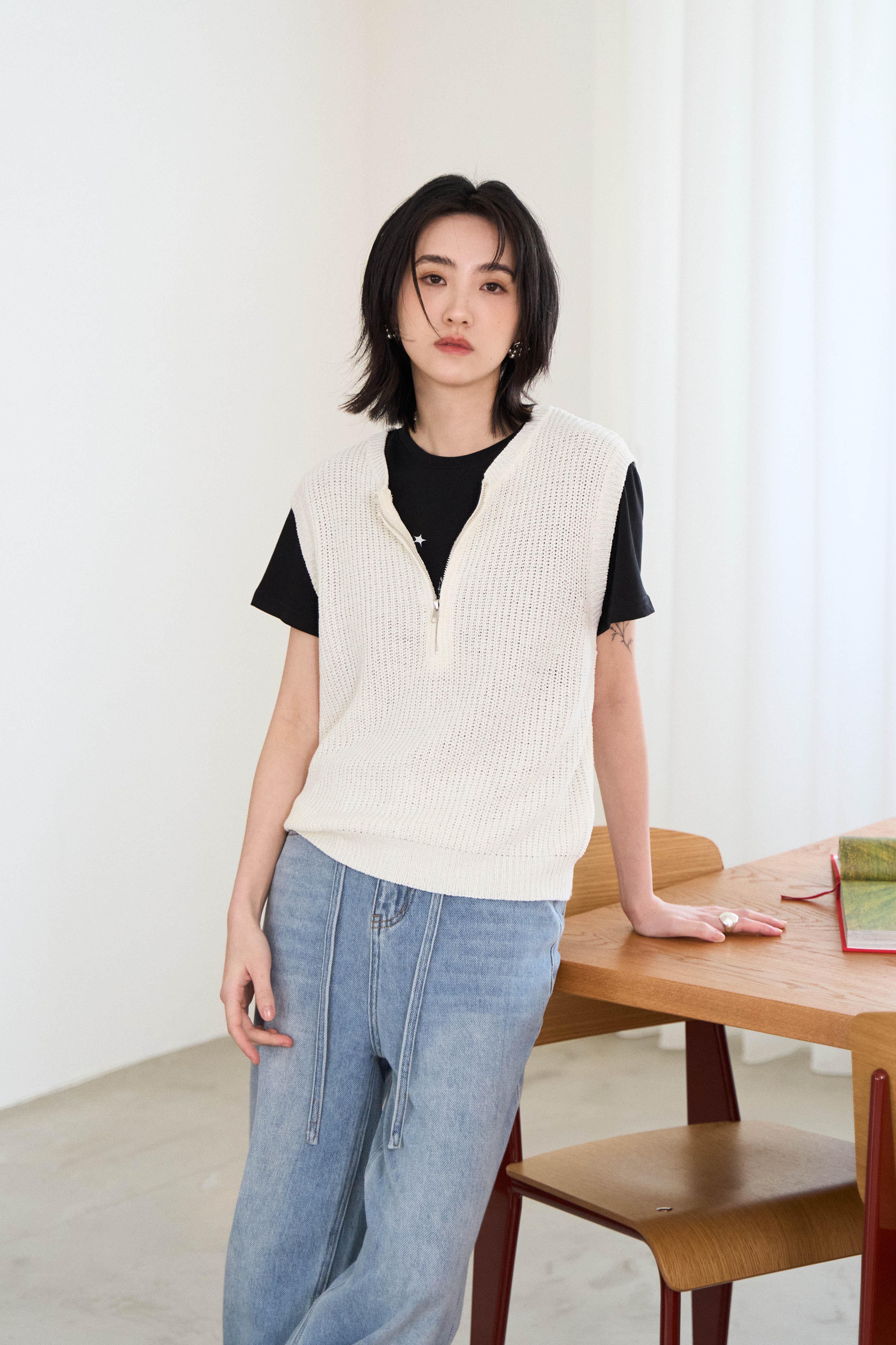 開襟半拉鏈細織背心