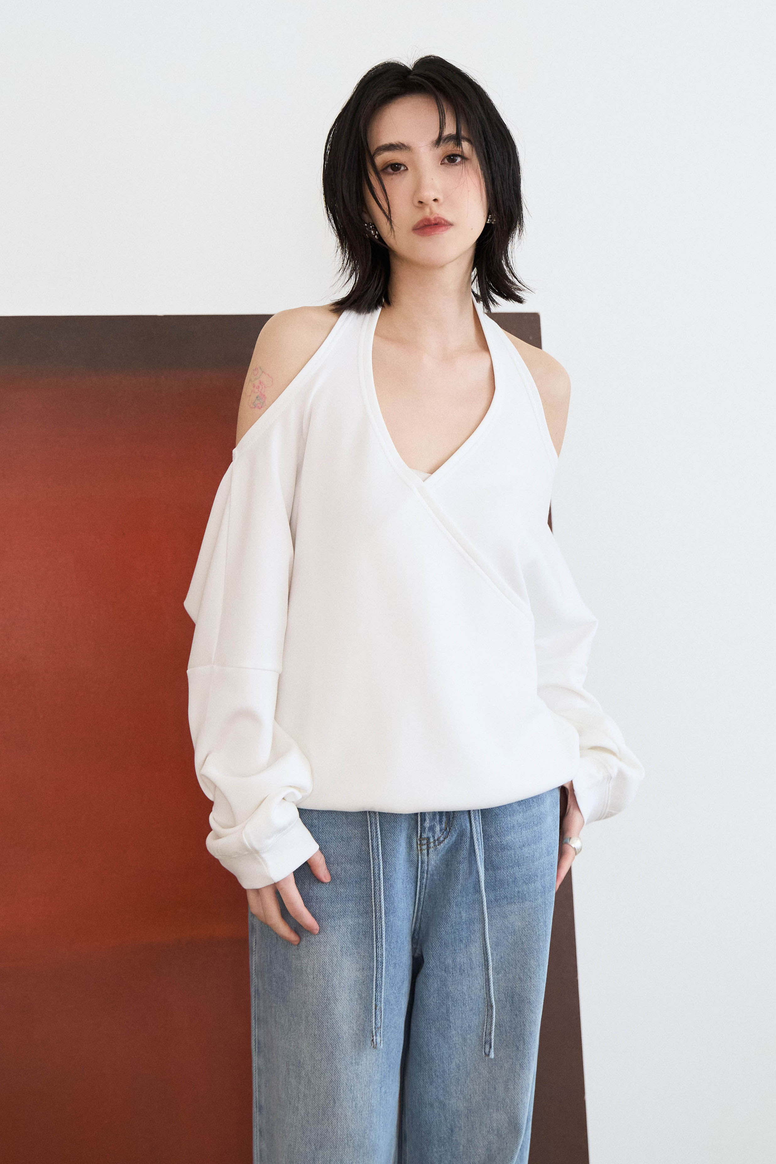 掛脖露肩太空棉上衣