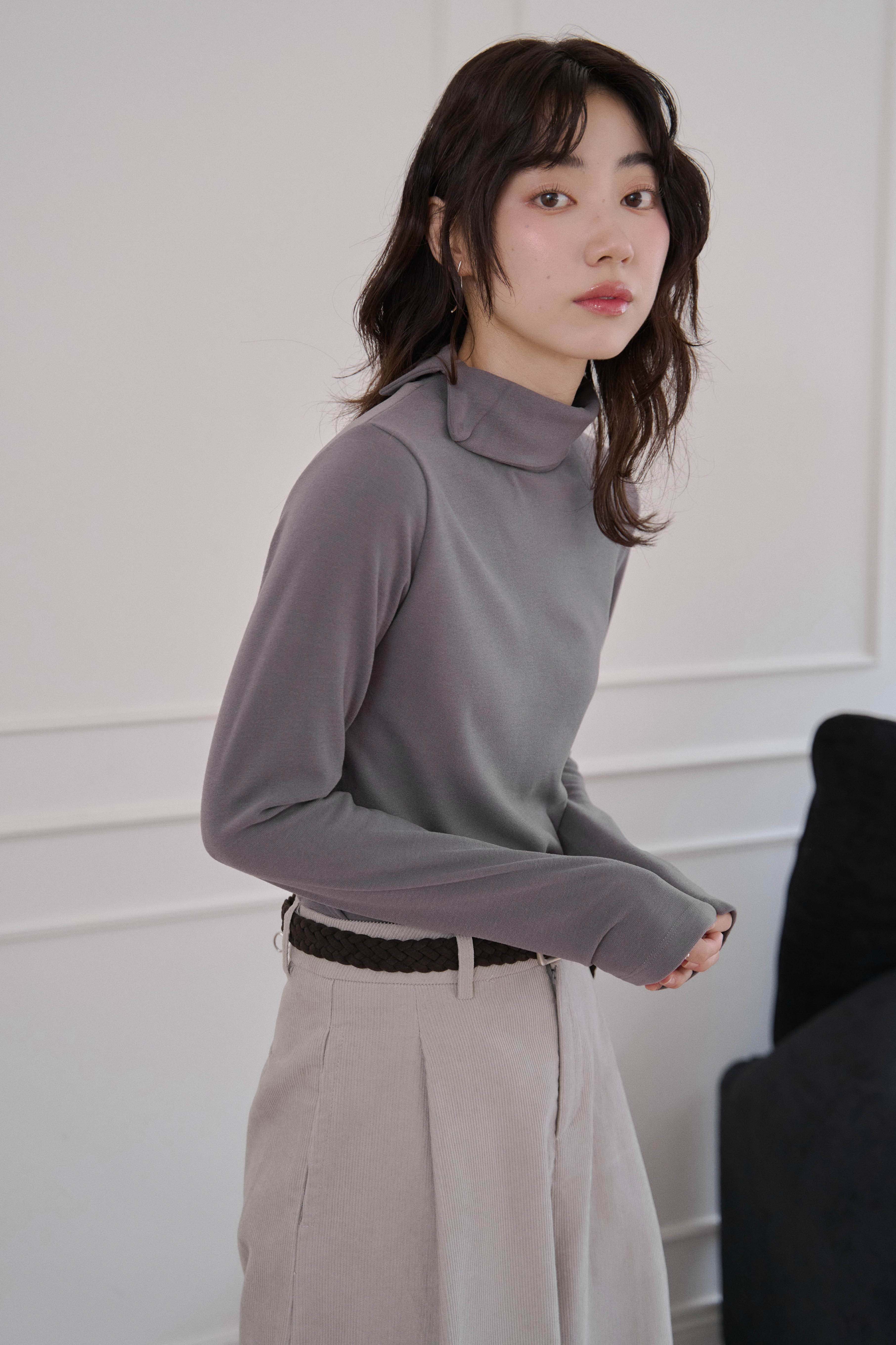 開衩翻領柔棉長袖上衣