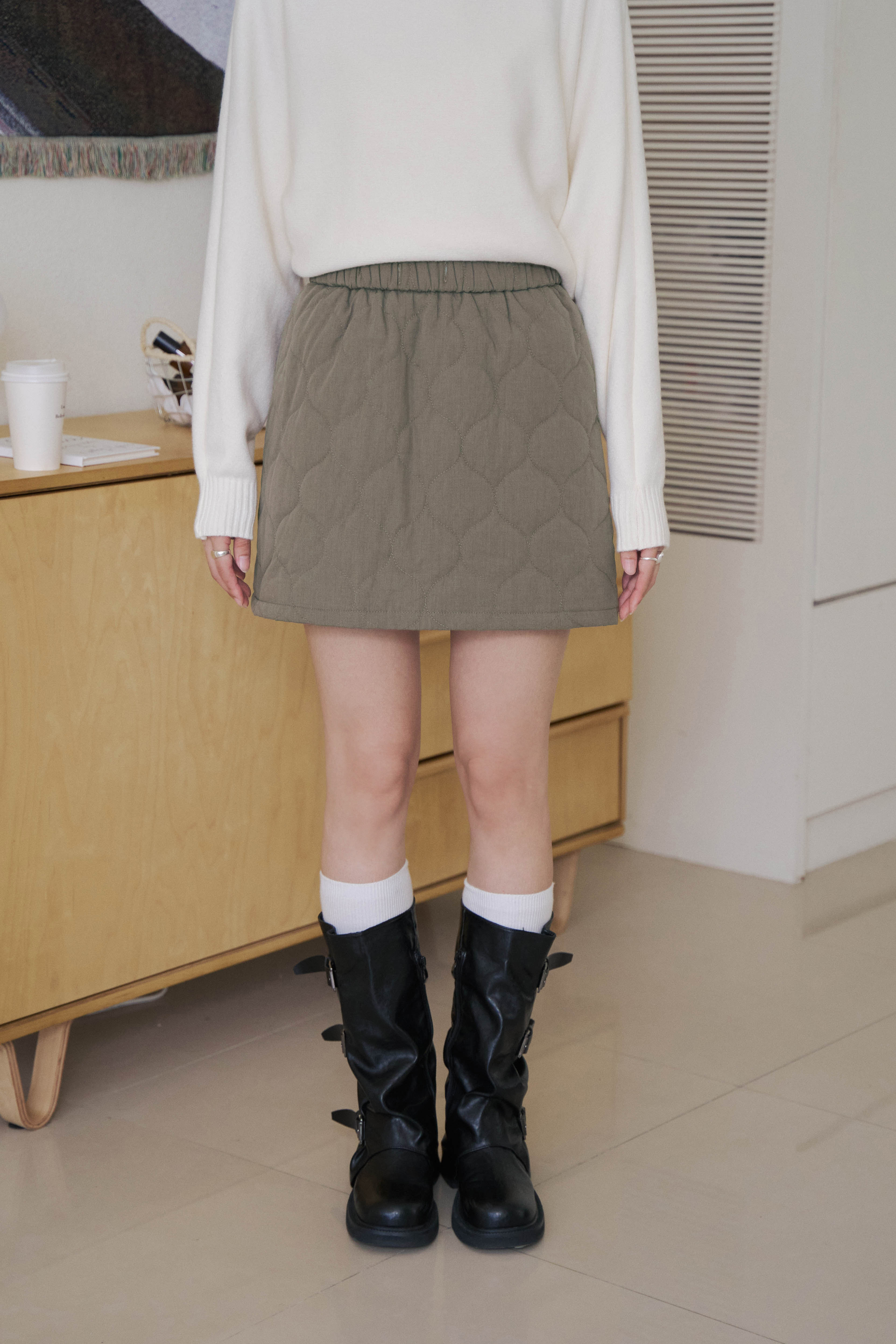 衍縫格鬆緊短裙