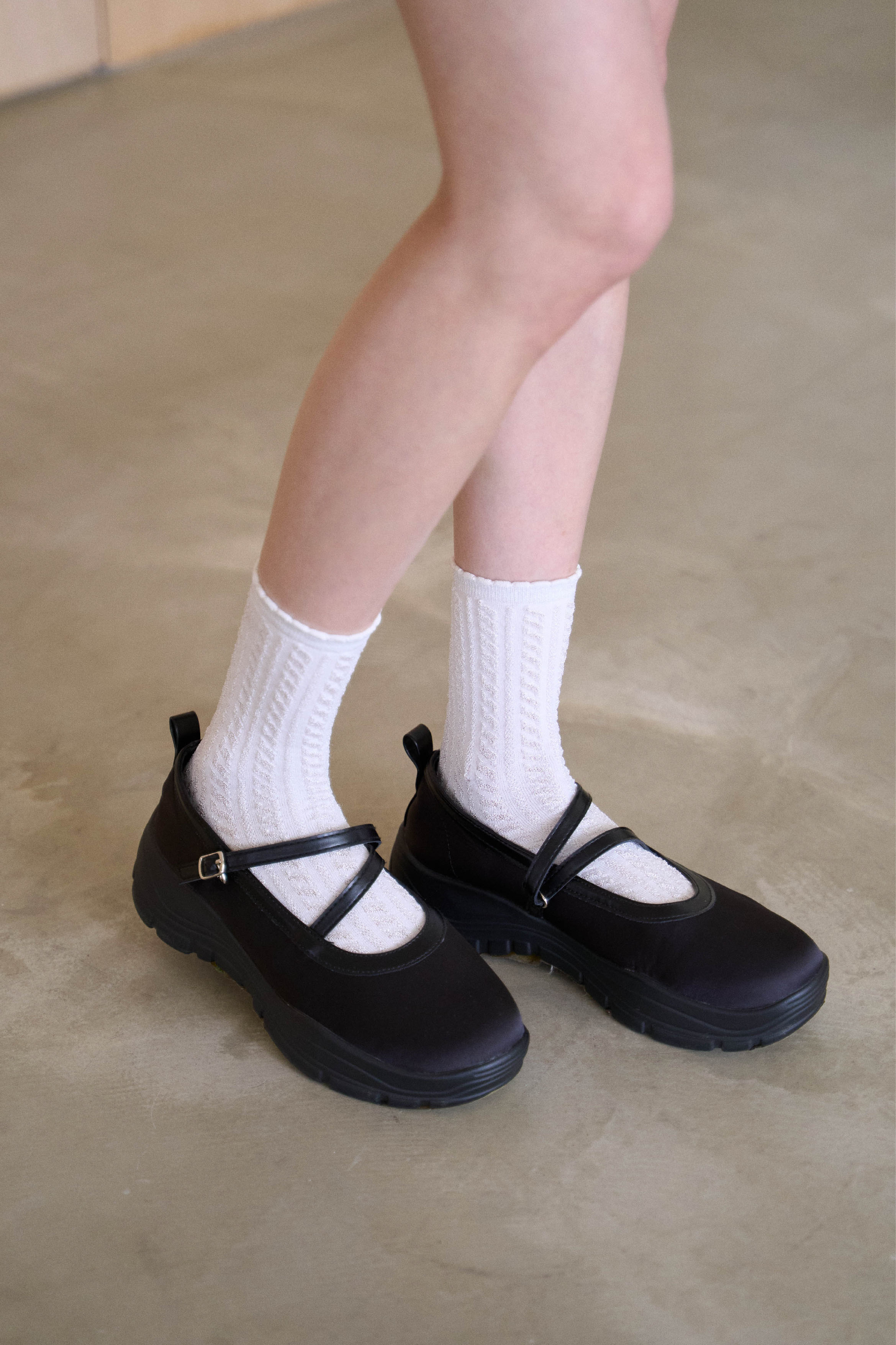 滾邊厚底瑪莉珍鞋