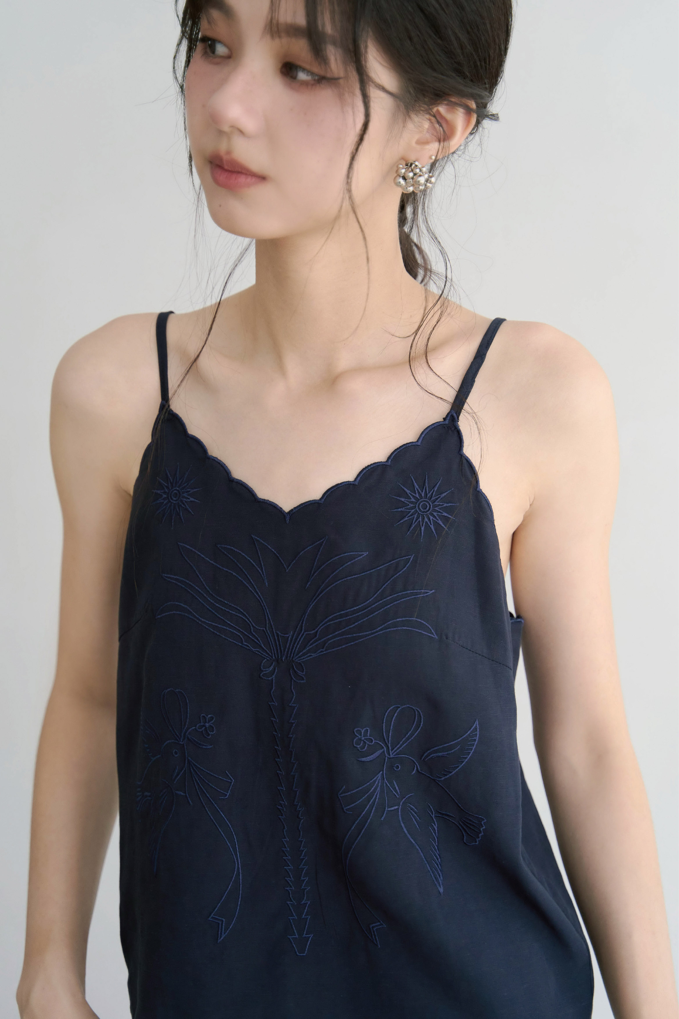 刺繡圖花邊細帶背心