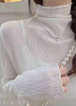 蕾絲木質紋打底衣