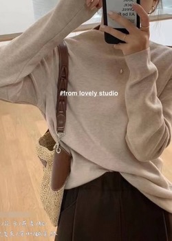 半領細螺紋多色上衣