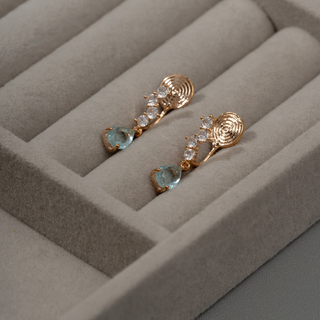 幾何排鑽垂墜水滴藍鑽．蚊香盤耳夾 - 香檳金色