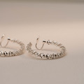 可轉動碎銀顆粒C圈．蚊香盤耳夾 - 銀色 ( 3.9 cm)_7
