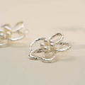 線條花朵珍珠．蚊香盤耳夾 - 銀色/金色_11