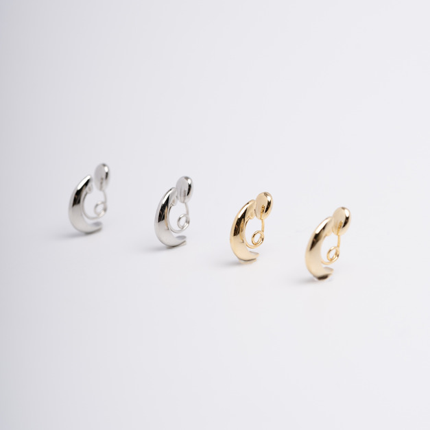 日本直送 | 極簡貼耳小C圈．U型彈簧耳夾 - 銀色/金色