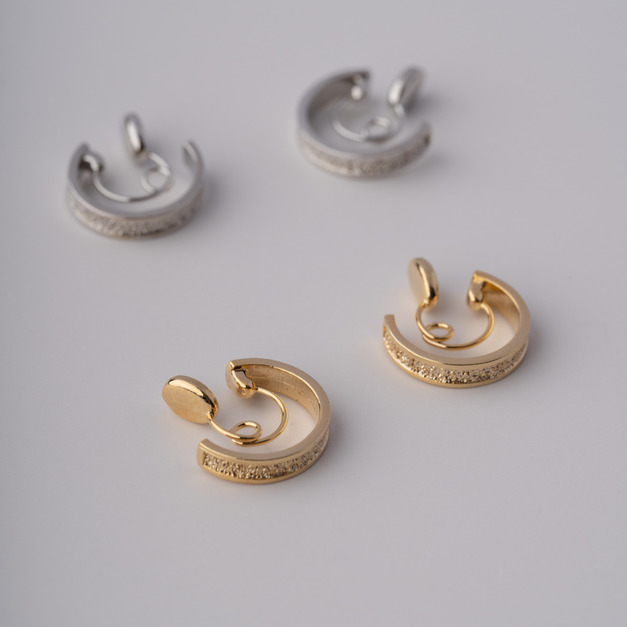 日本直送 | C型磨砂質感．U型彈簧耳夾 - 銀色/金色