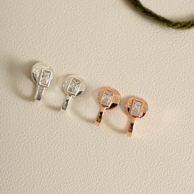 自訂款｜簡約貼耳長方鑽．蚊香盤耳夾 - 銀色/玫瑰金色